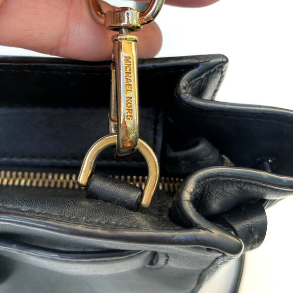 Michael Kors Hamilton Travel Mini Crossbody |  Black Leather | Gold Chain Accent - Picture 12 of 16